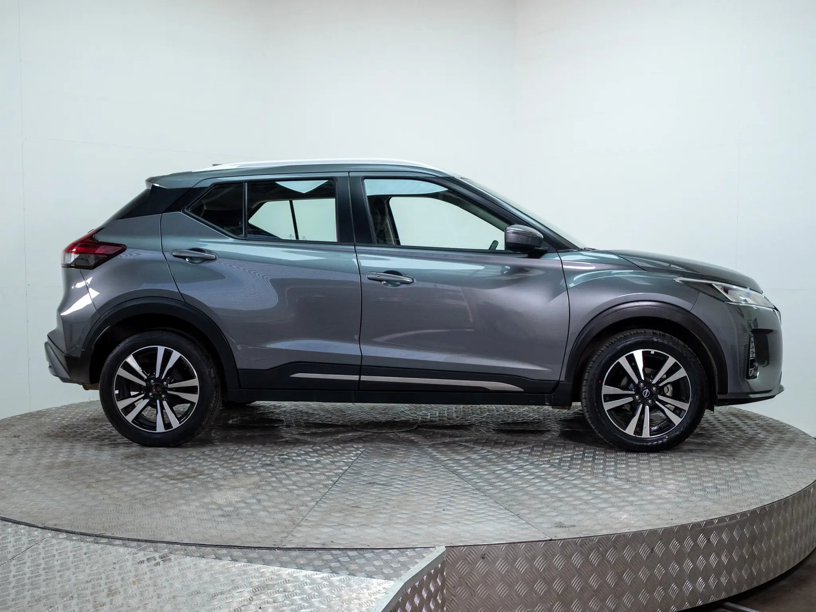 NISSAN KICKS 2022 - Imagen 9 de 18