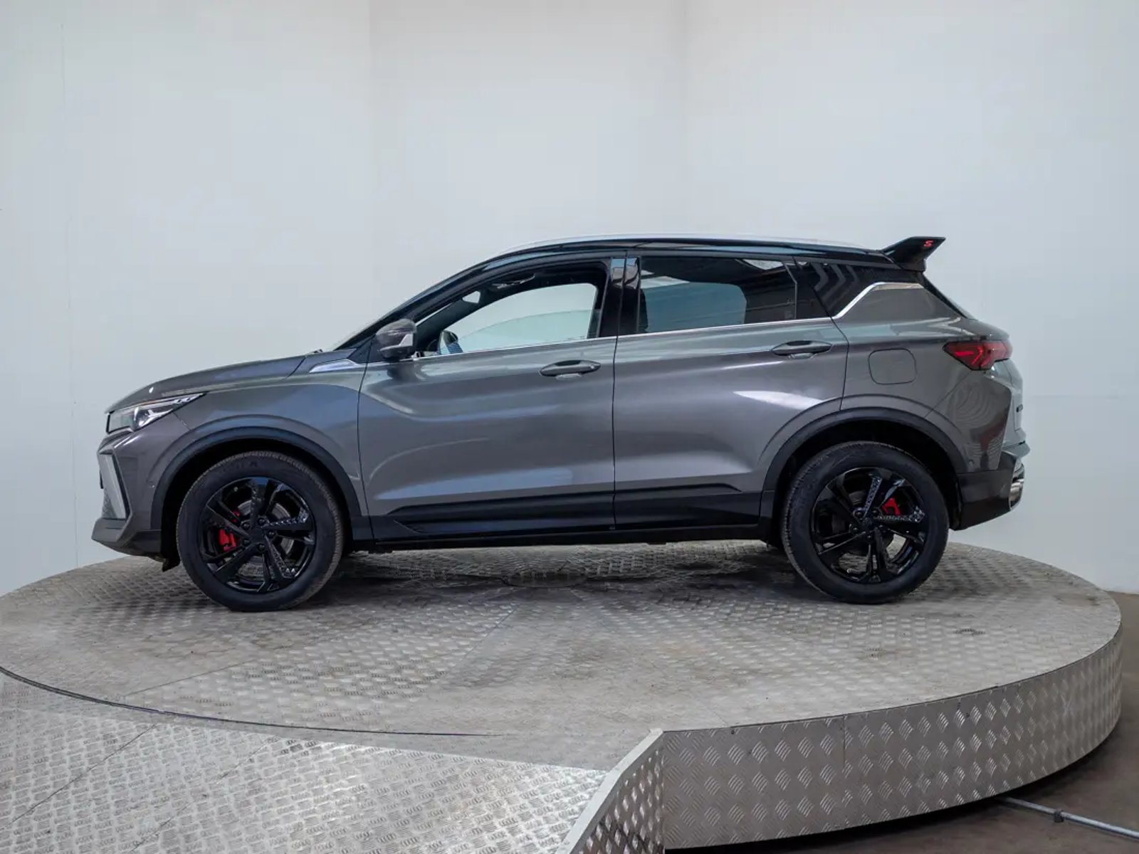 Geely COOLRAY 2023 - Foto 4 de 20