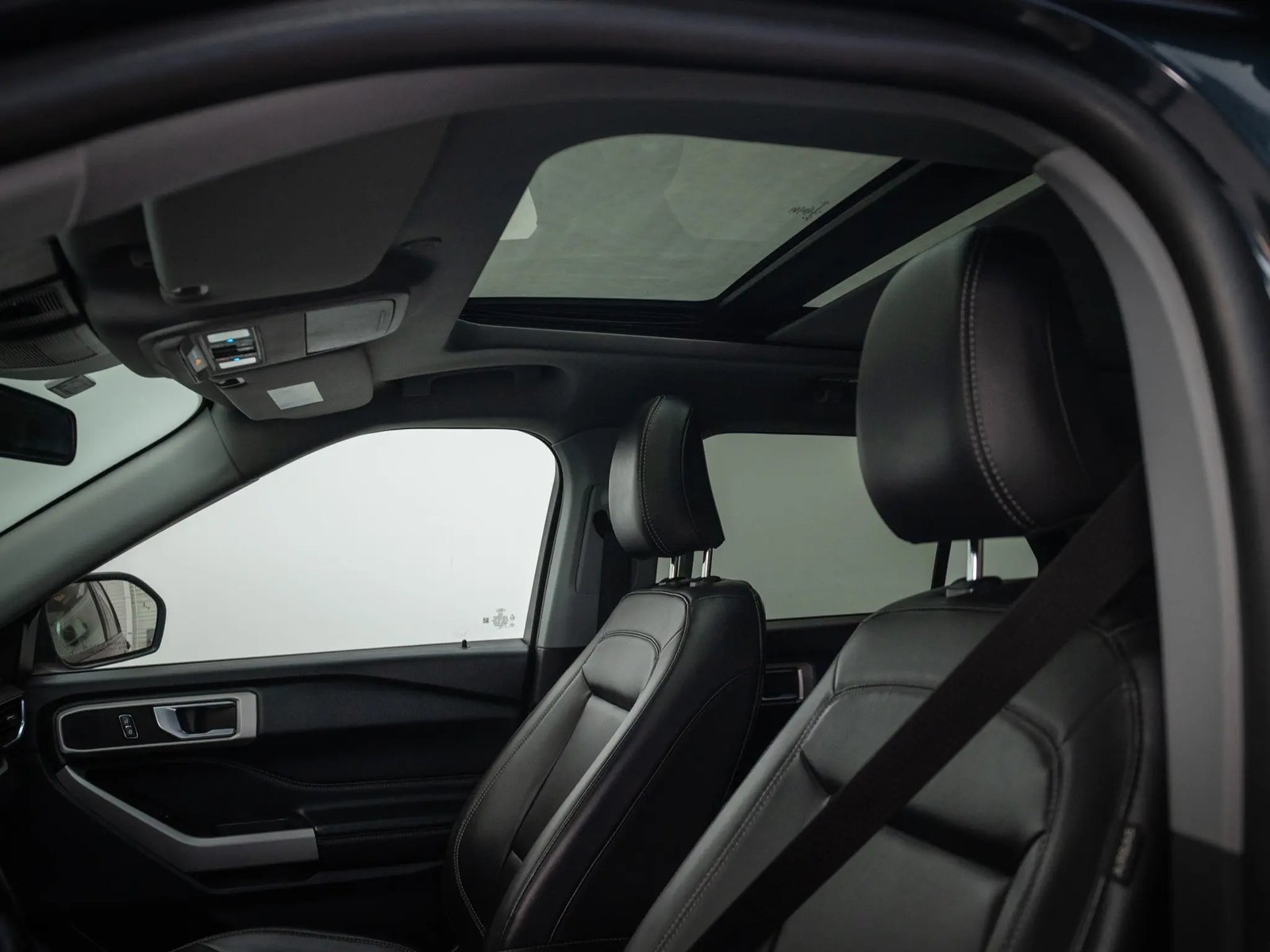 FORD EXPLORER 2023 - Imagen 19 de 20