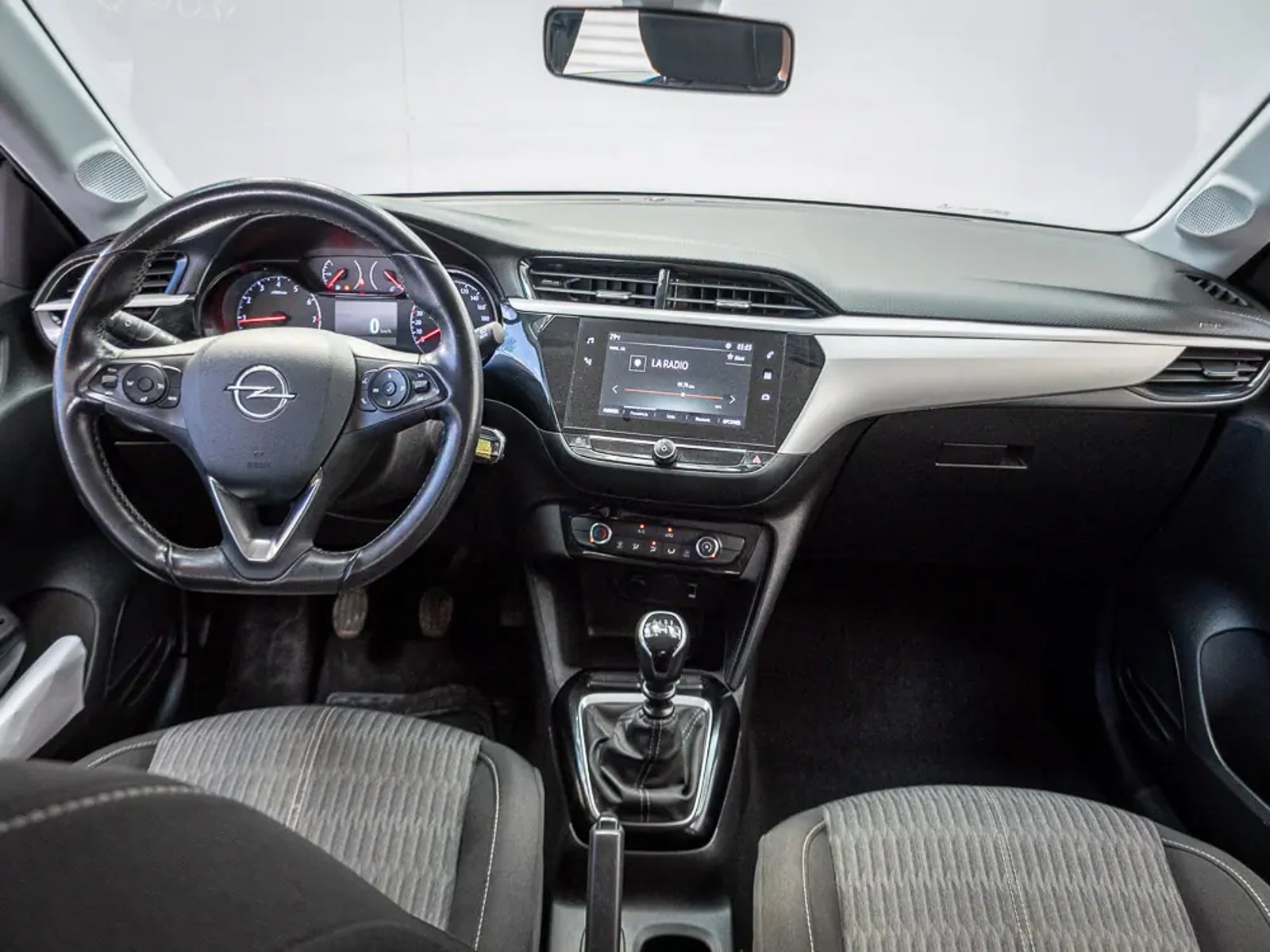 OPEL CORSA 2022 - Imagen 11 de 16
