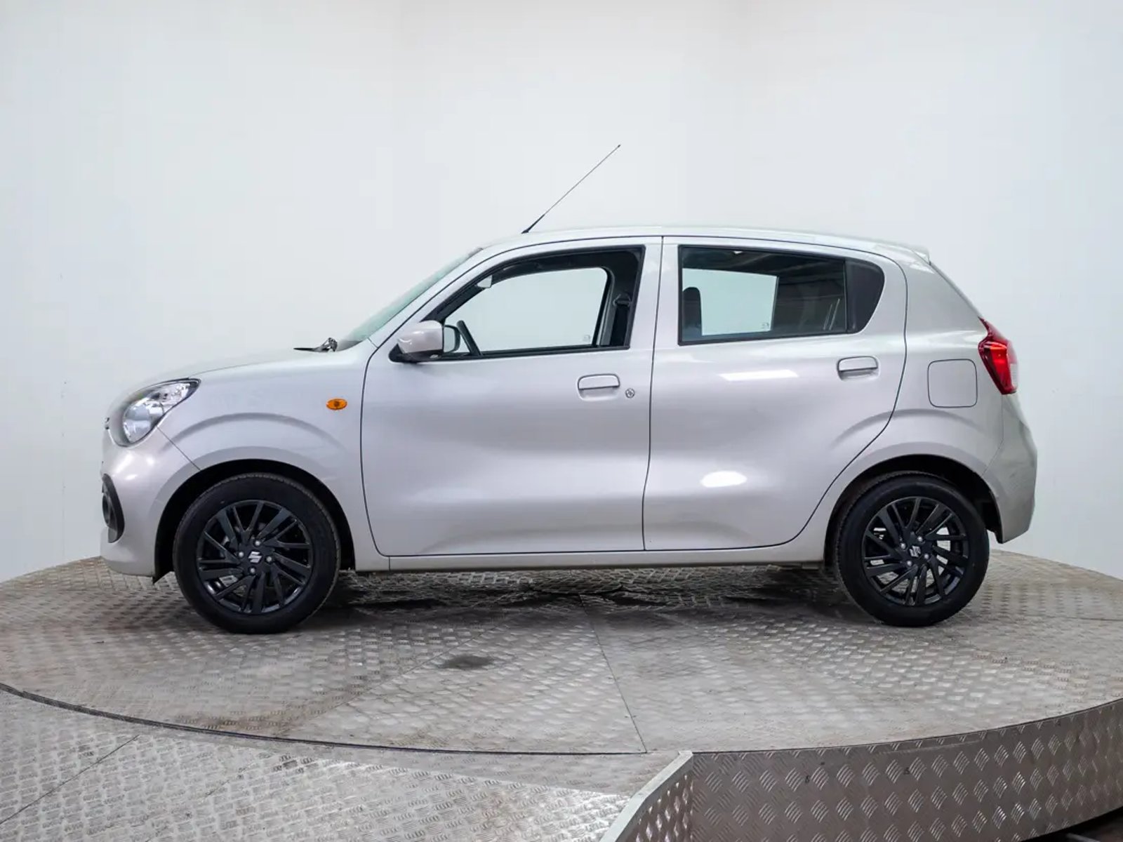 Suzuki CELERIO 2024 - Imagen 4 de 20