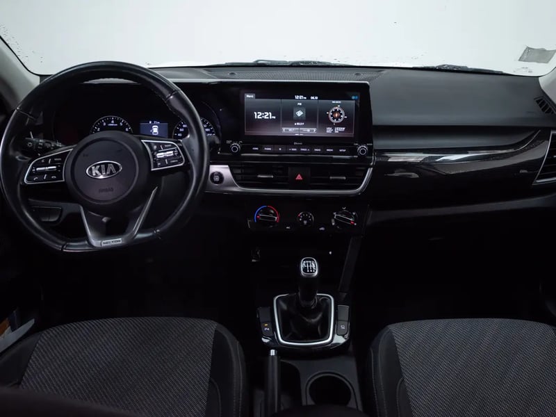 Kia SELTOS 2021 - Imagen 15 de 20