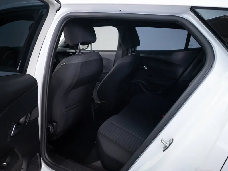 Peugeot NEW 2008 2023 - Imagen 14 de 19