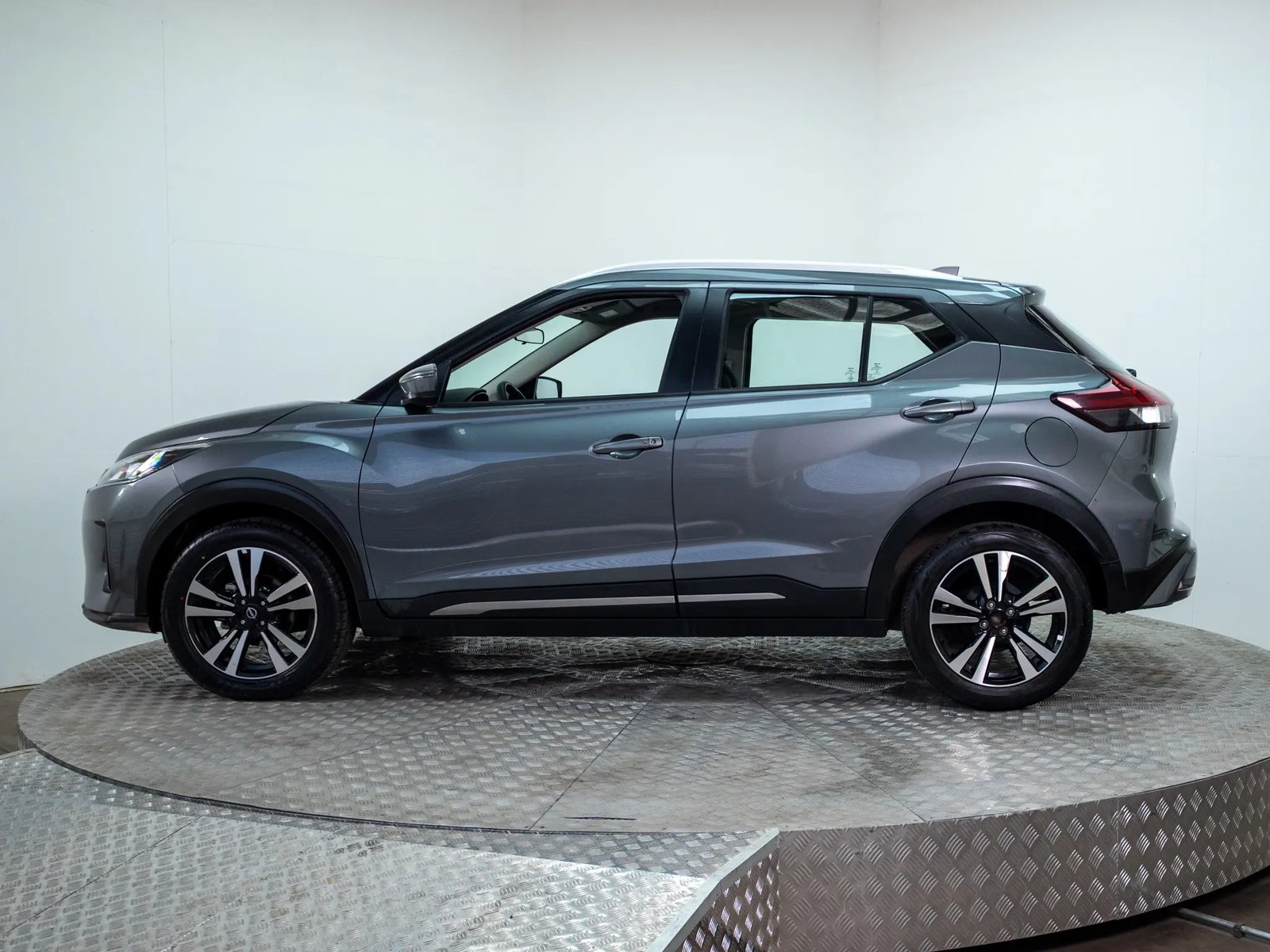 NISSAN KICKS 2022 - Imagen 5 de 18