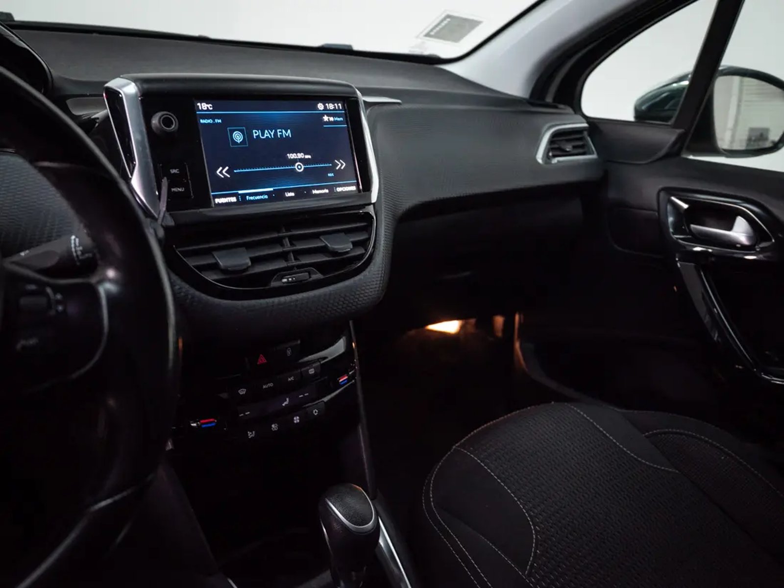 Peugeot 208 2019 - Imagen 12 de 20