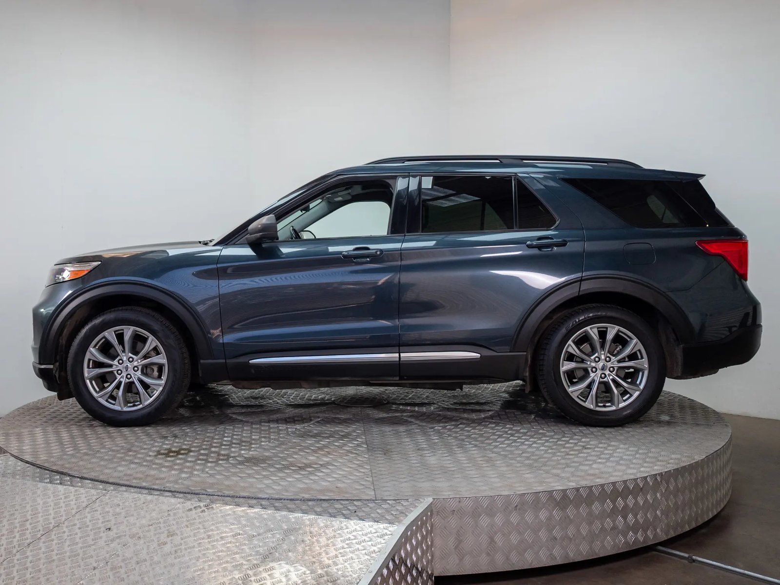 FORD EXPLORER 2023 - Imagen 5 de 20
