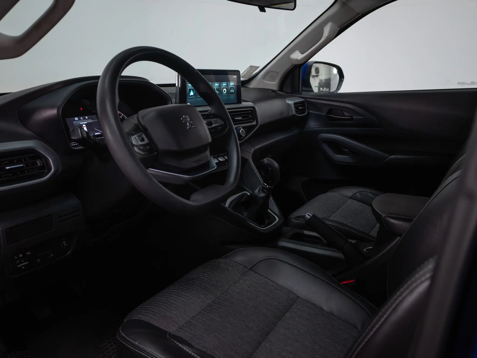 PEUGEOT LANDTREK 2023 - Imagen 18 de 19