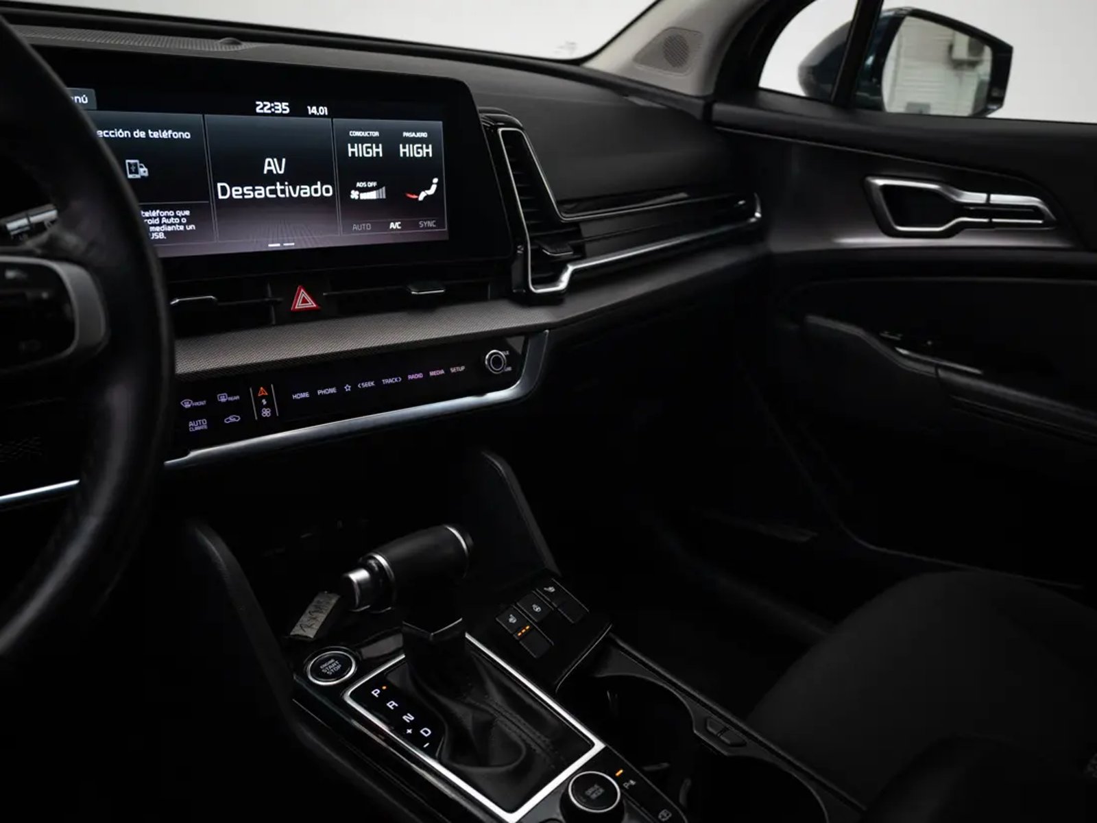 Kia SPORTAGE 2022 - Imagen 12 de 19