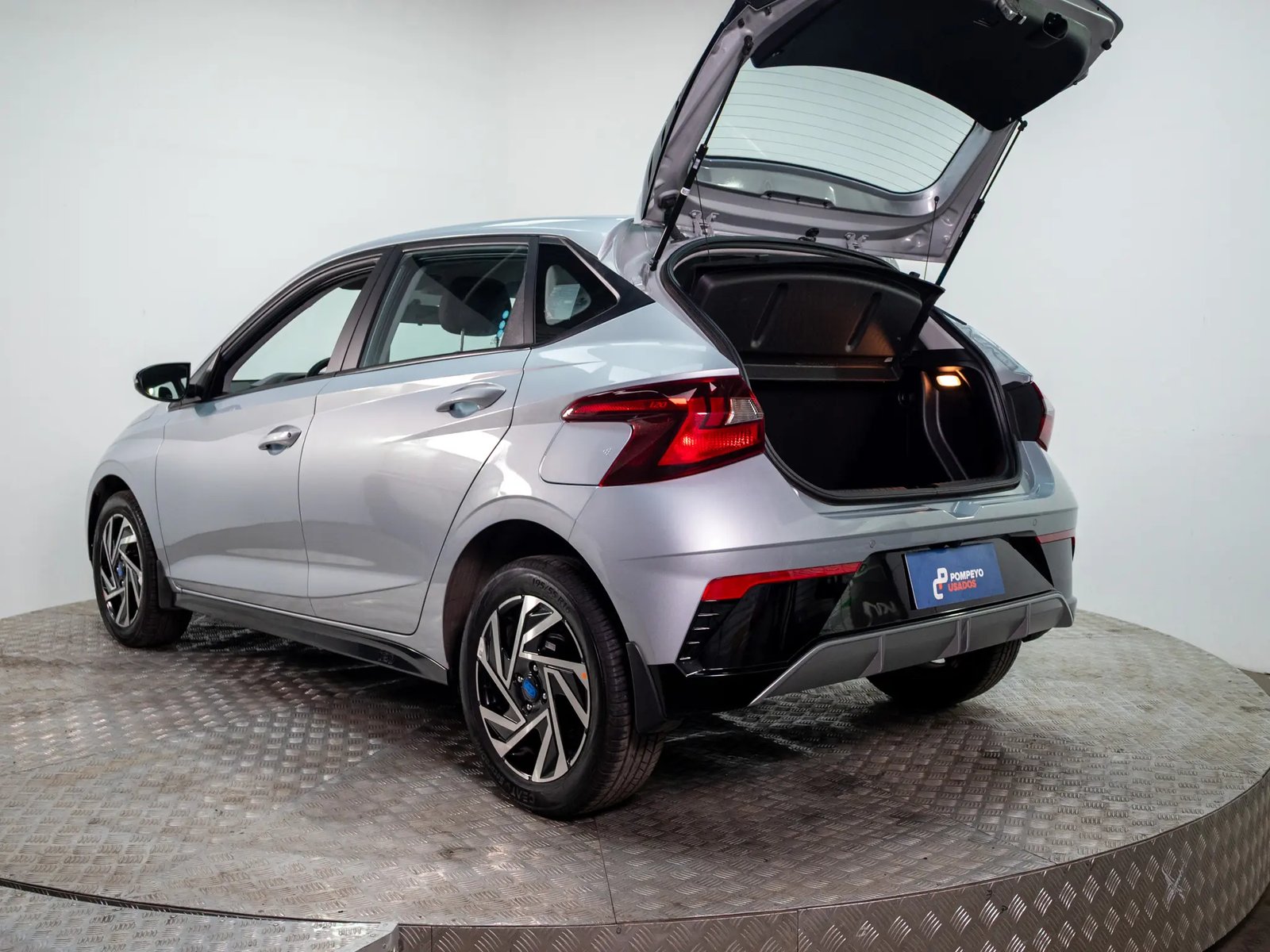 HYUNDAI I20 2024 - Imagen 13 de 17