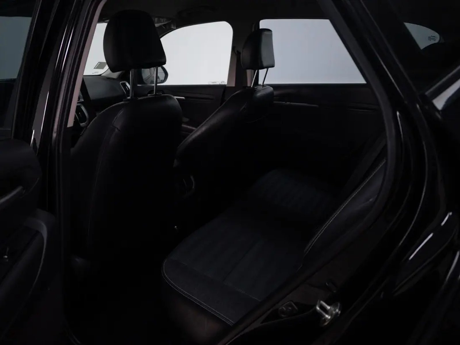 KIA SONET 2023 - Imagen 4 de 4