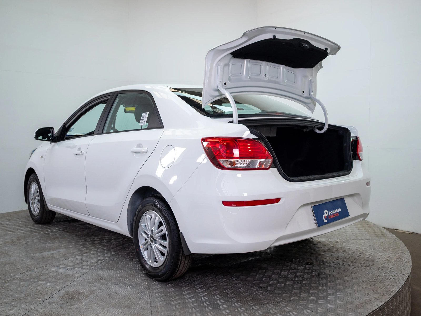 KIA SOLUTO 2026 - Imagen 11 de 17