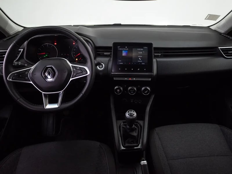 Renault CLIO 2023 - Imagen 15 de 19