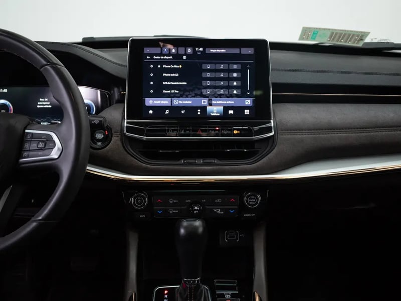 Jeep COMMANDER 2023 - Imagen 17 de 20