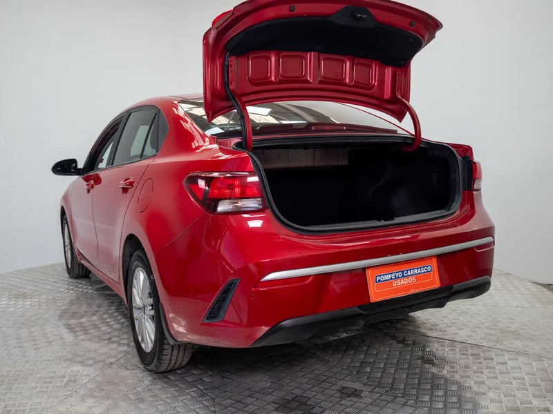 Kia RIO 4 2022 - Imagen 10 de 19