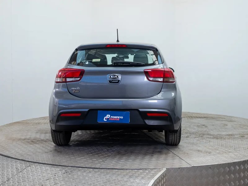 Kia RIO 5 2021 - Imagen 6 de 19