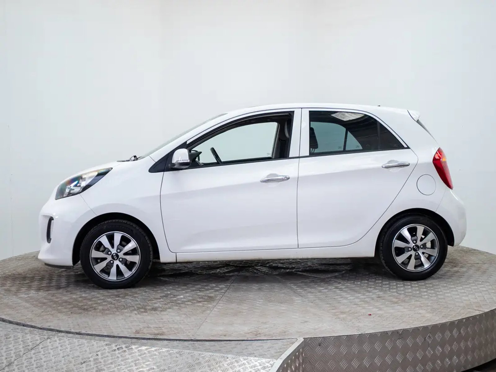 Kia MORNING 2017 - Foto 4 de 20
