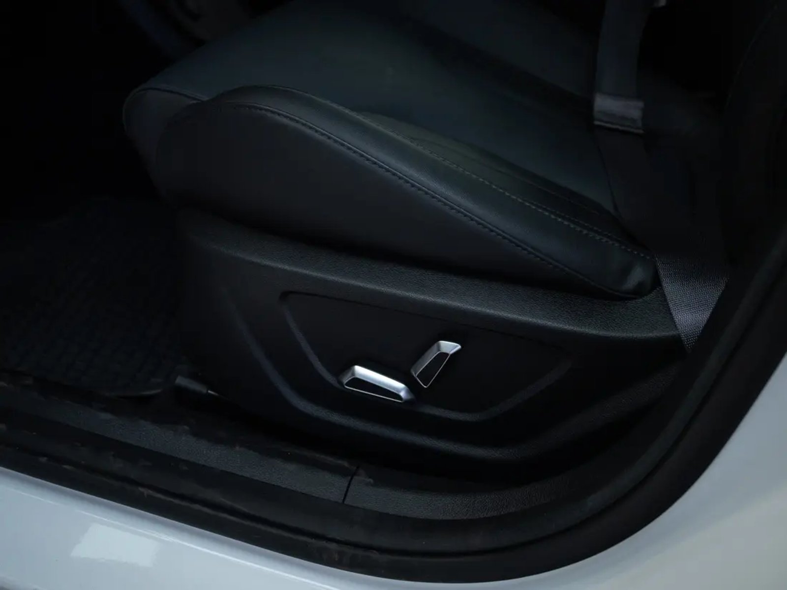 GEELY COOLRAY 2025 - Imagen 18 de 18