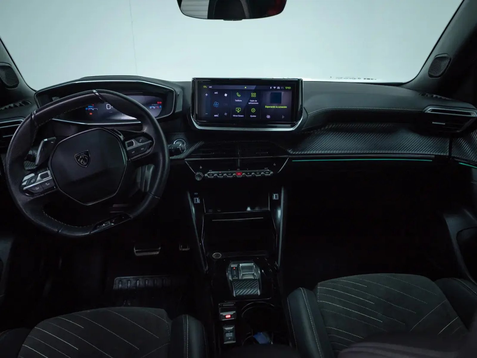 PEUGEOT 2008 2024 - Imagen 18 de 20