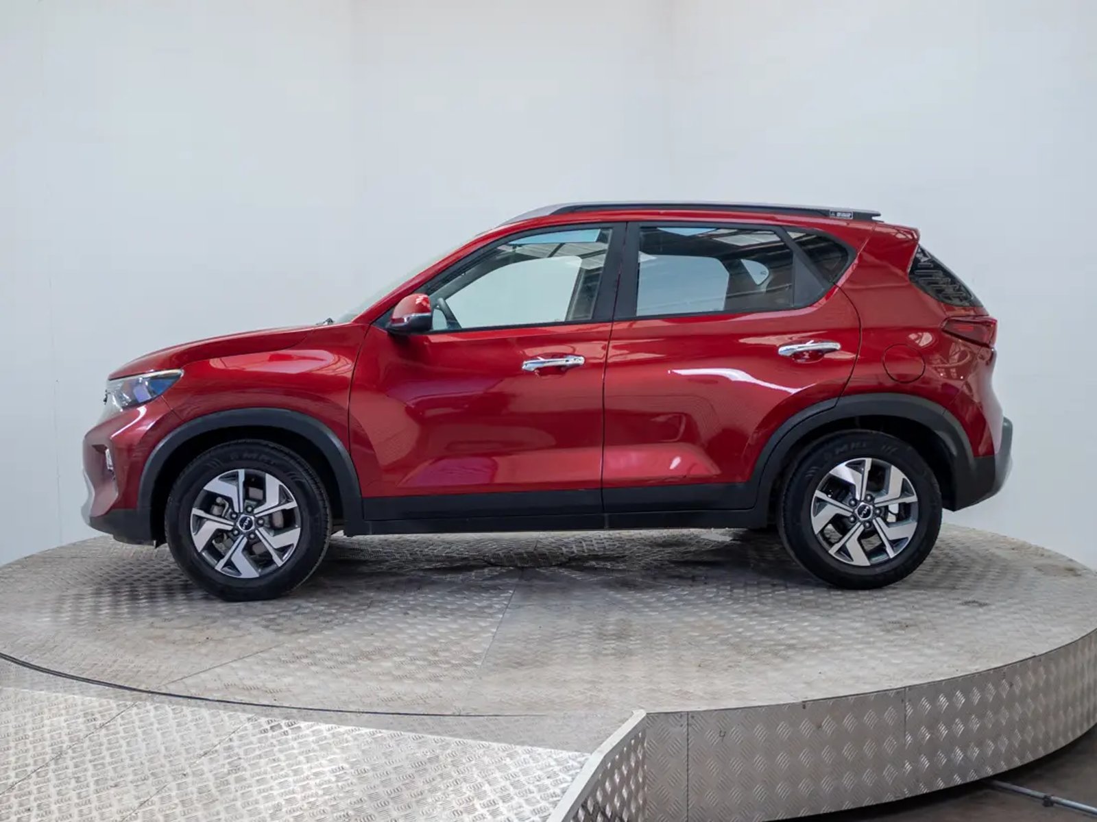Kia SONET 2023 - Foto 4 de 20