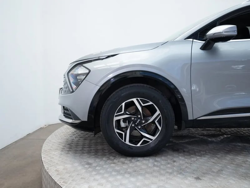Kia SPORTAGE 2023 - Imagen 17 de 20