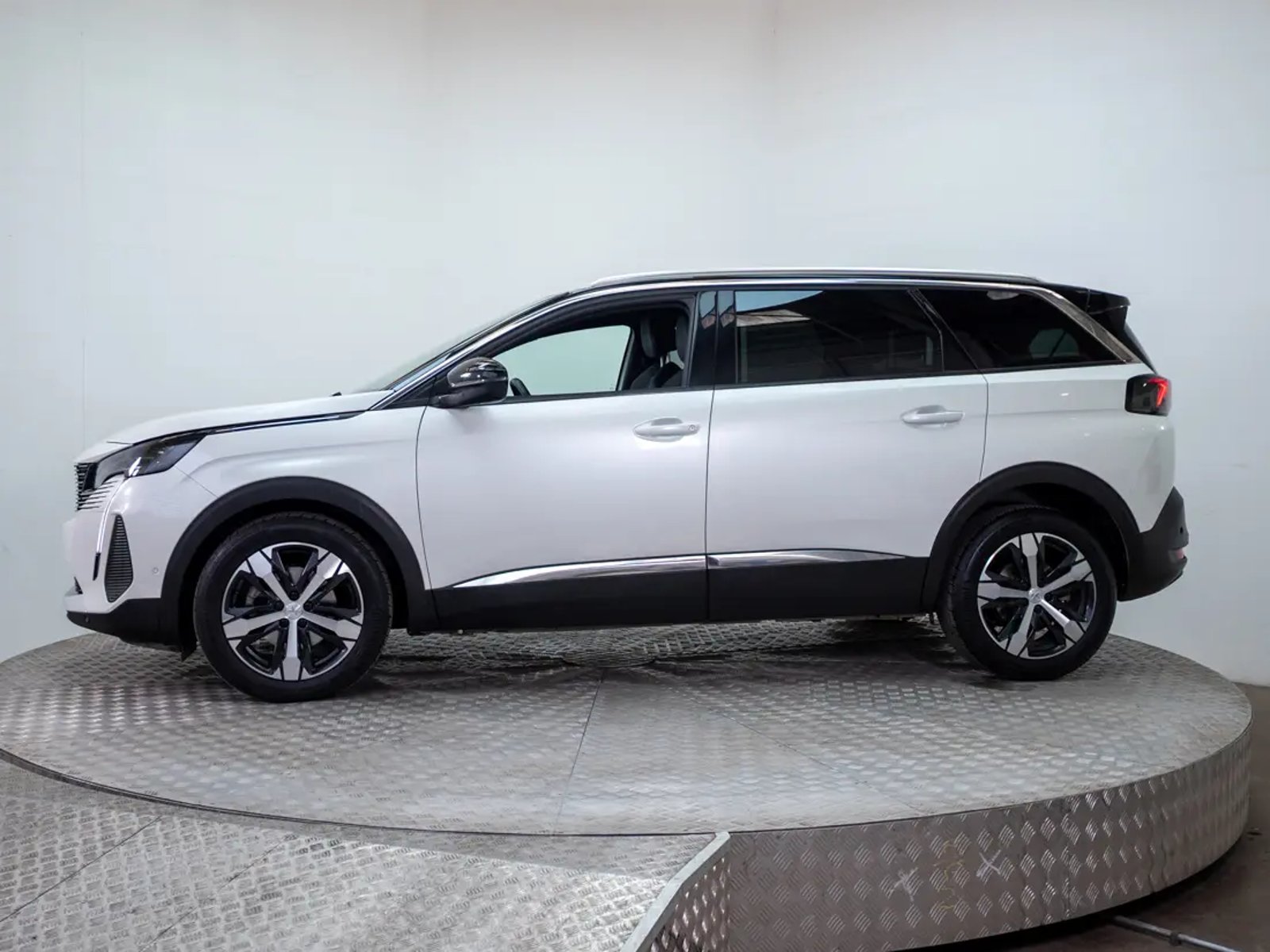 Peugeot 5008 2024 - Foto 4 de 19