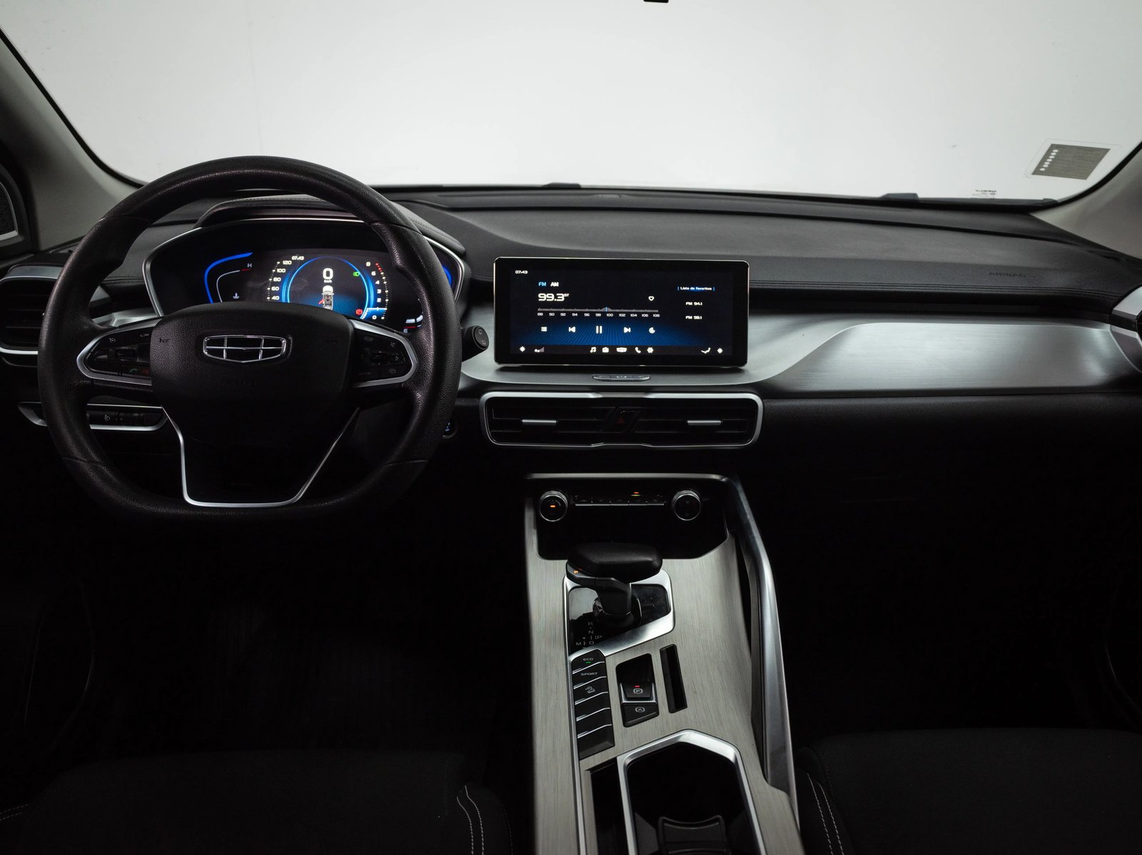GEELY COOLRAY 2023 - Imagen 13 de 20