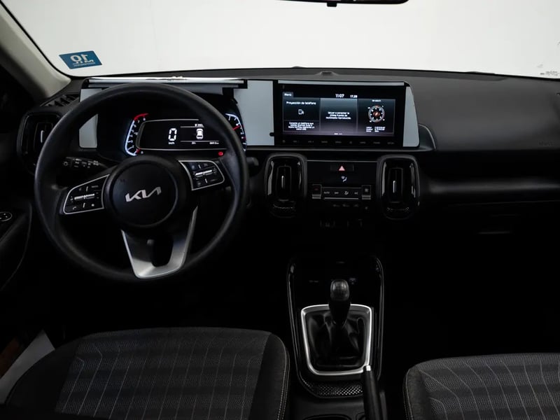 Kia SONET 2023 - Imagen 15 de 19