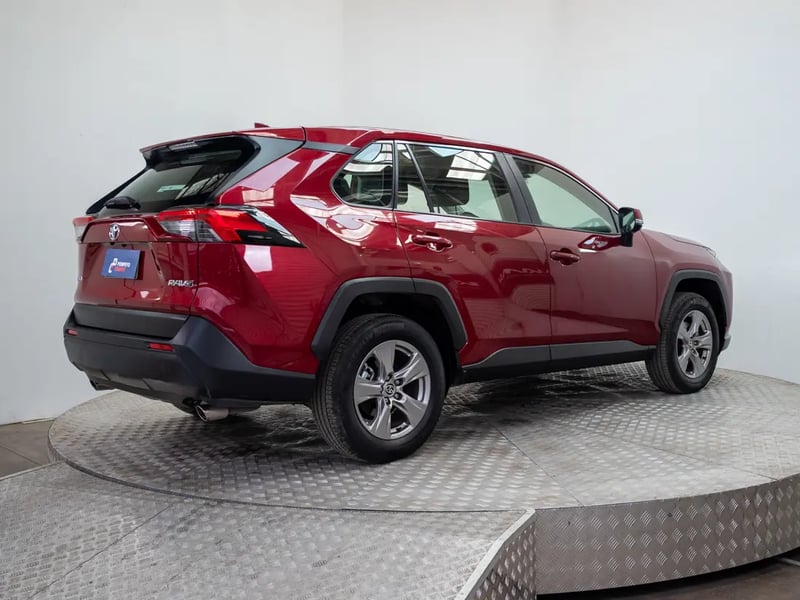 Toyota RAV 4 2024 - Imagen 7 de 20
