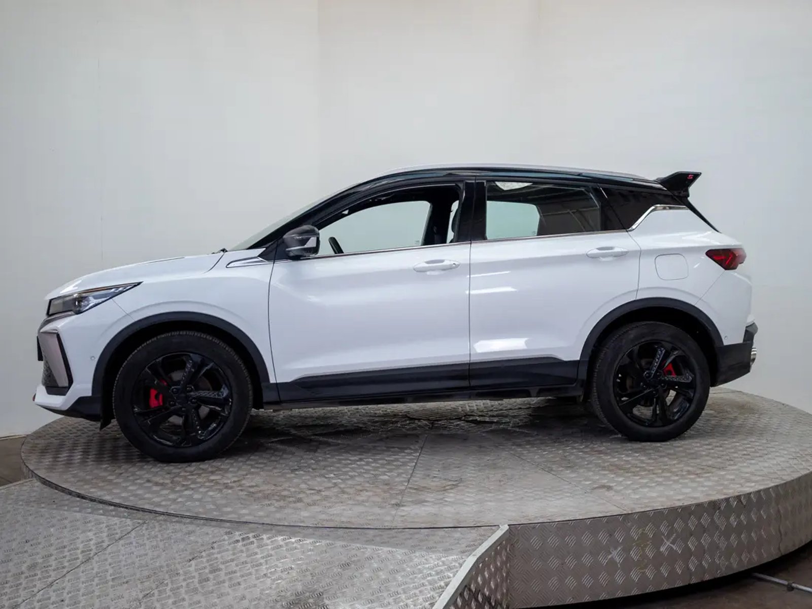 Geely COOLRAY 2024 - Foto 4 de 20