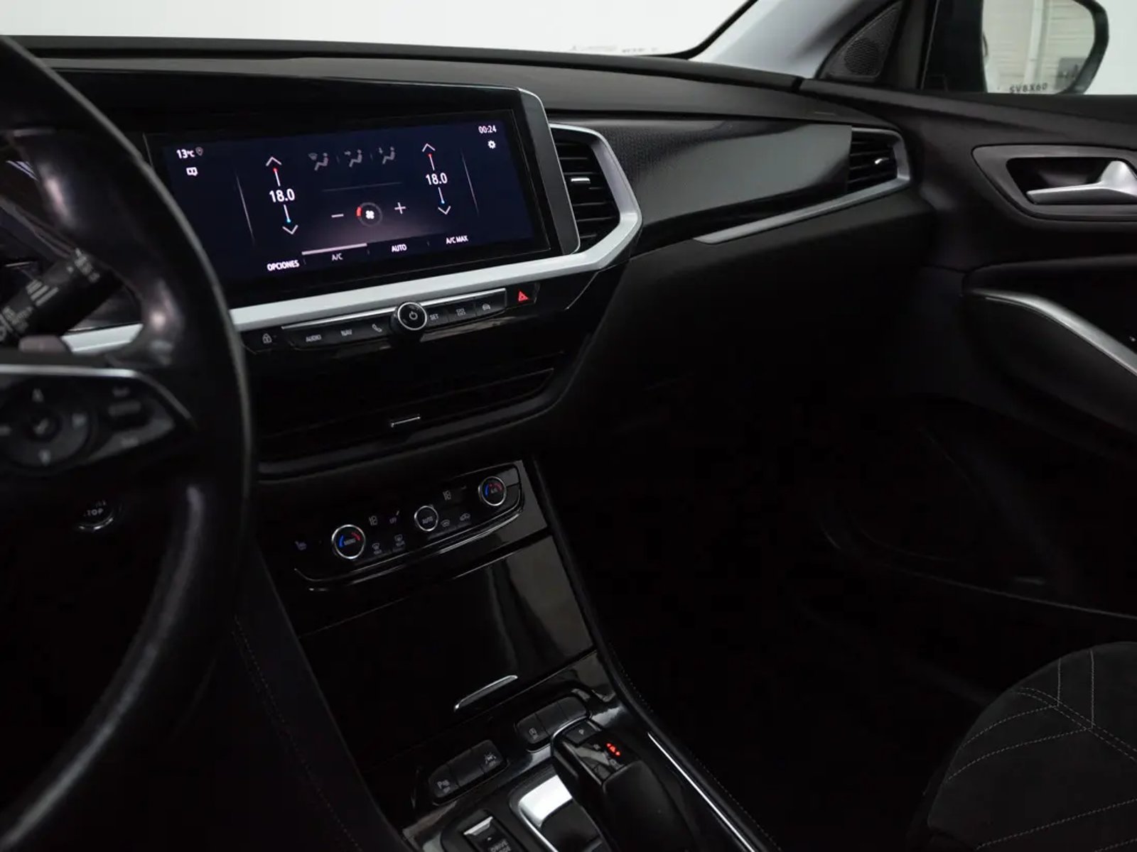 Opel GRANDLAND X 2023 - Imagen 14 de 20