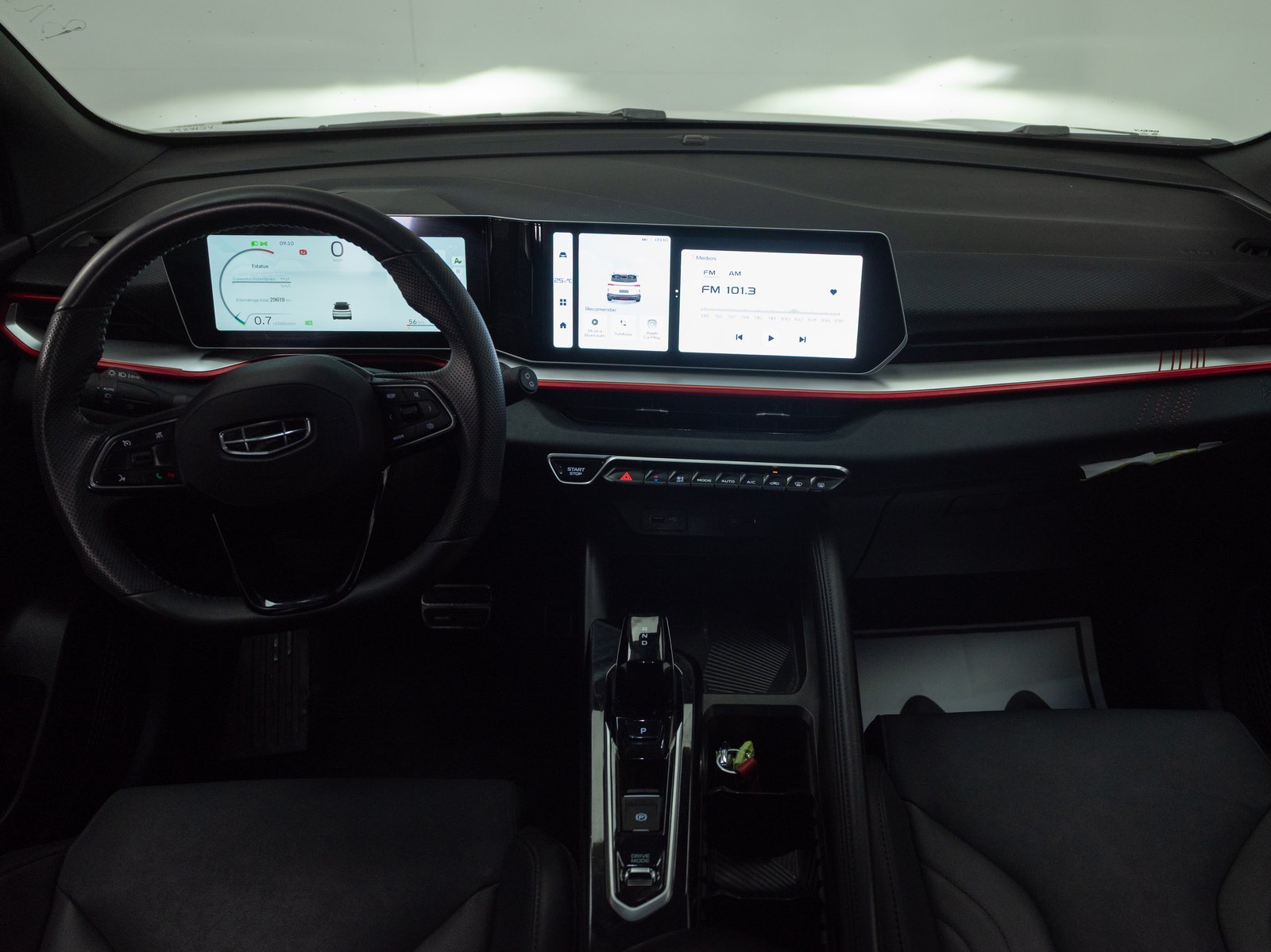 Geely COOLRAY 2025 - Imagen 15 de 20