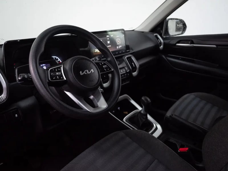 Kia SONET 2023 - Imagen 11 de 20