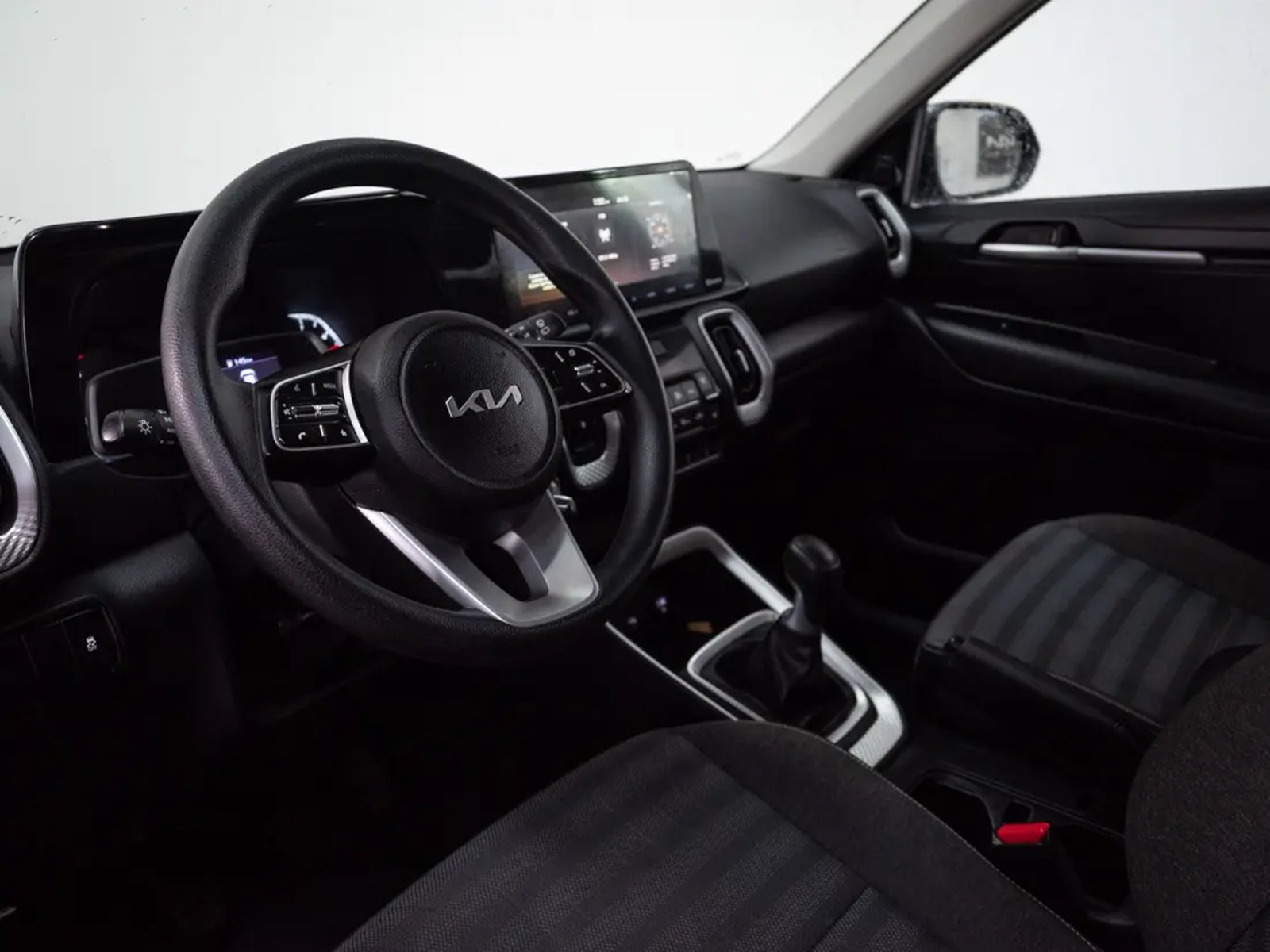 Kia SONET 2023 - Imagen 11 de 20