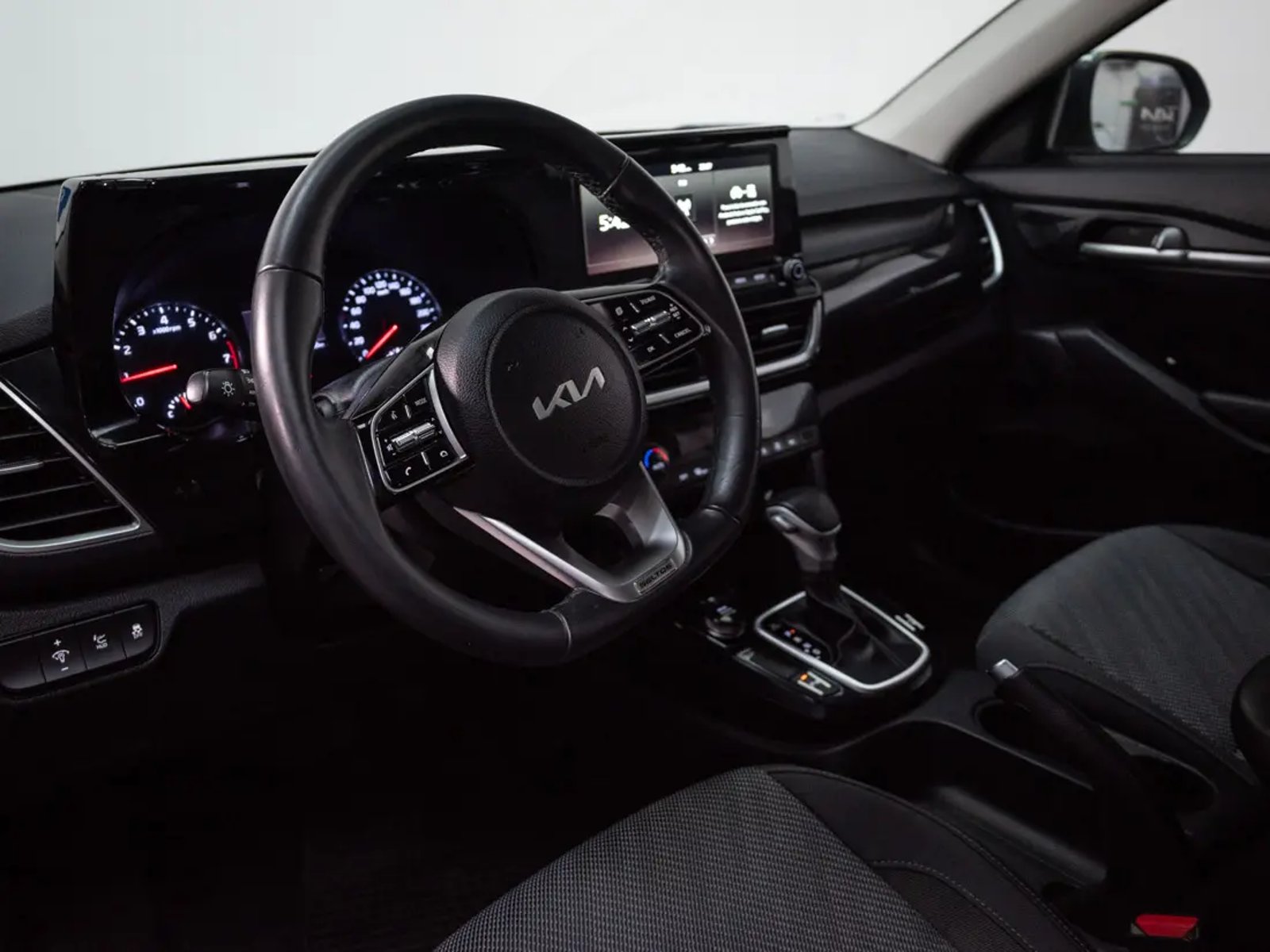 Kia SELTOS 2024 - Imagen 10 de 20