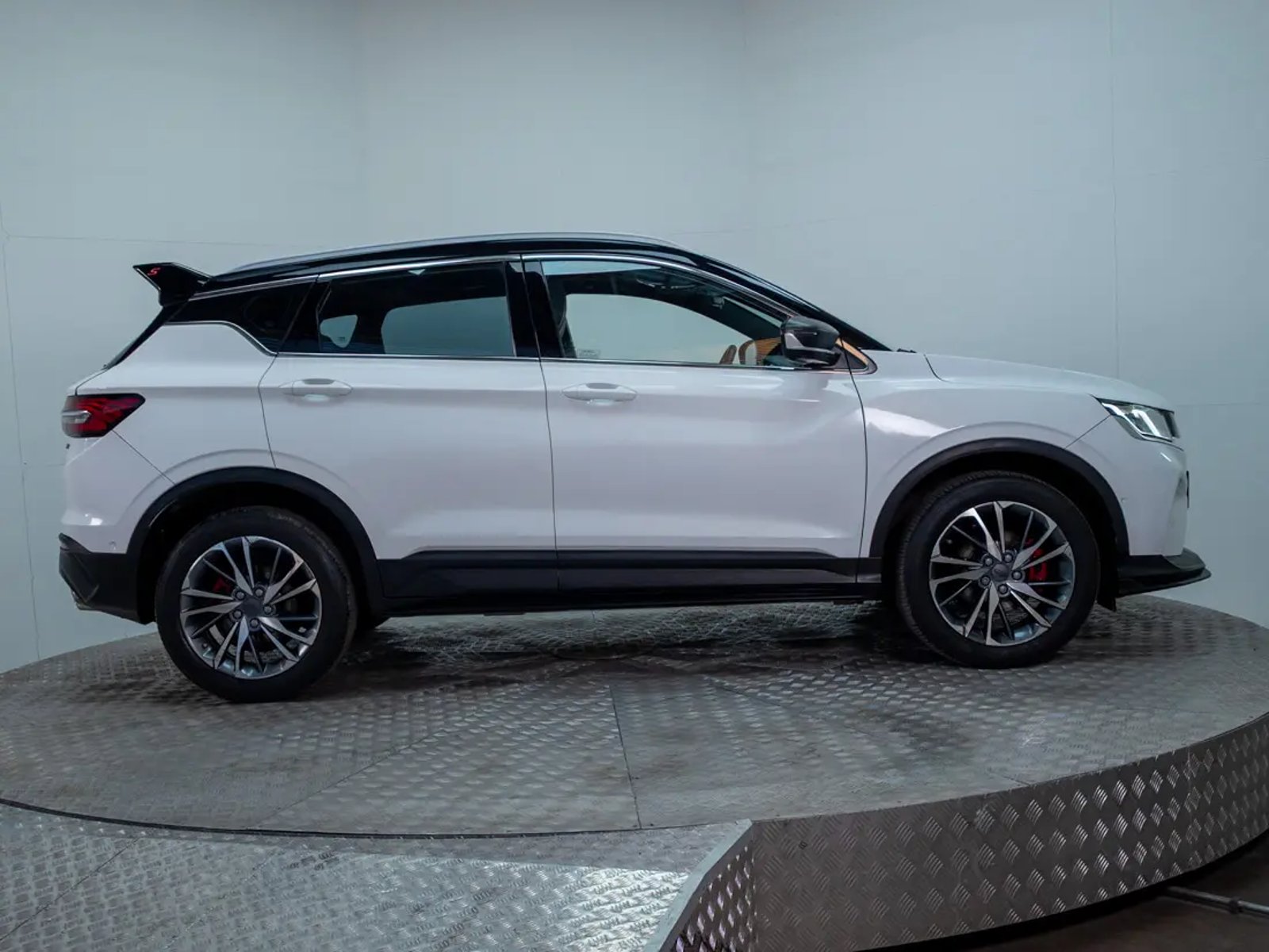 GEELY COOLRAY 2023 - Imagen 7 de 20