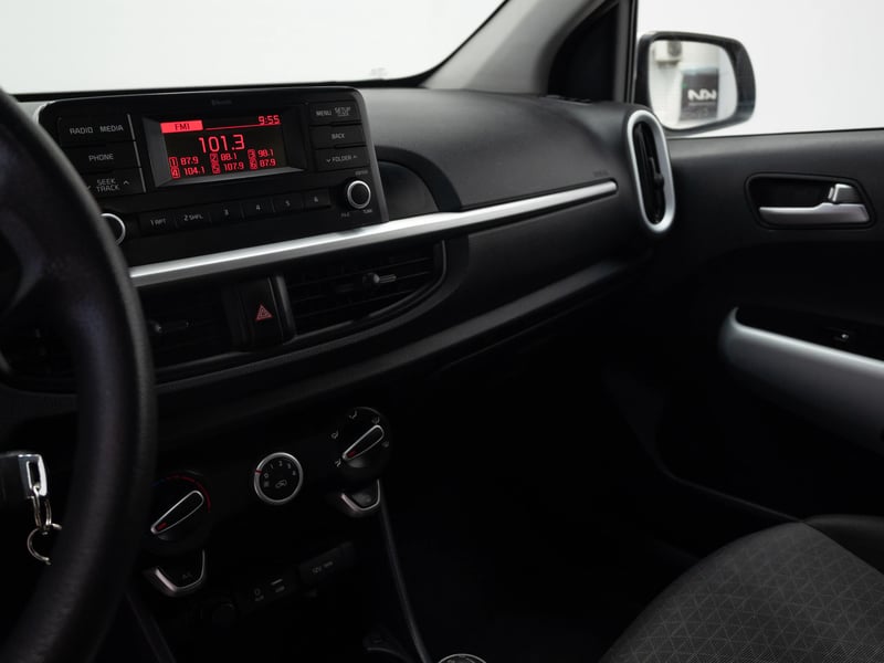 Kia MORNING 2018 - Imagen 12 de 19