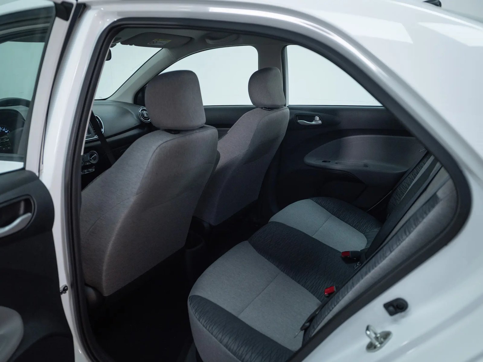 Kia SOLUTO 2026 - Imagen 17 de 19