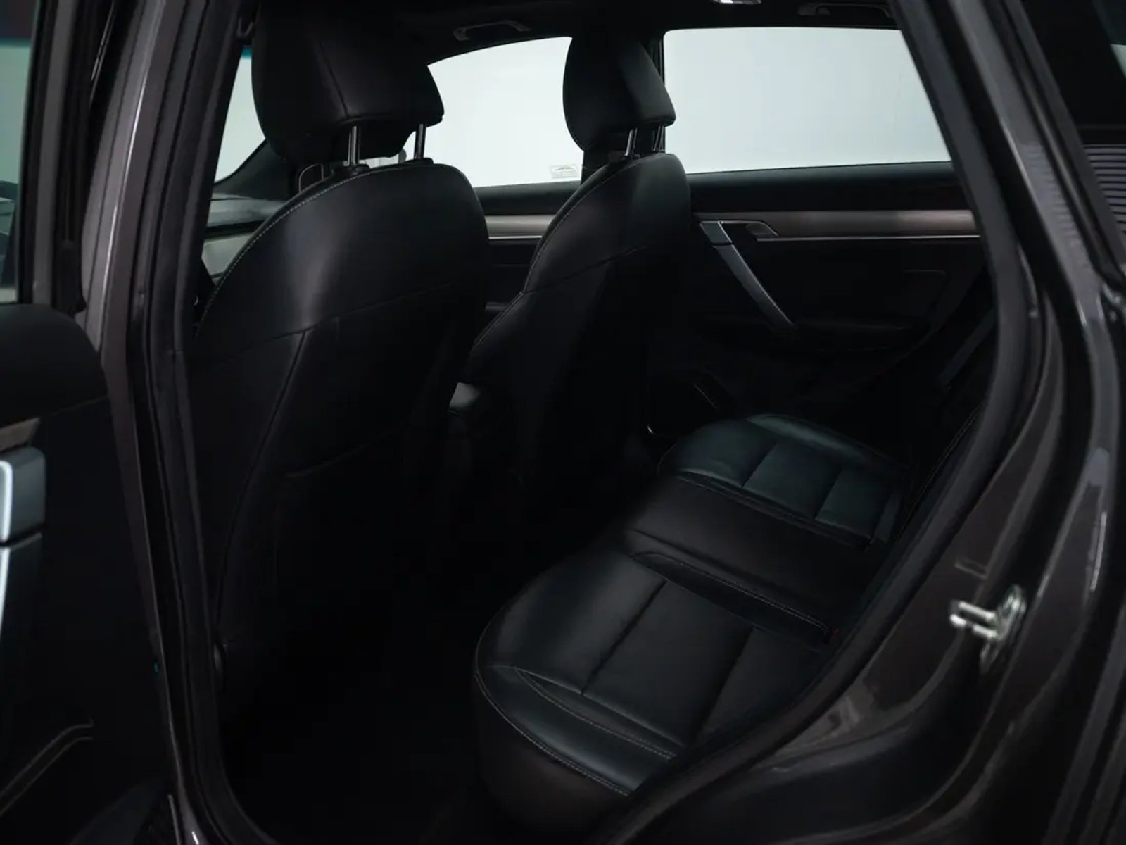 GEELY COOLRAY 2023 - Imagen 16 de 20