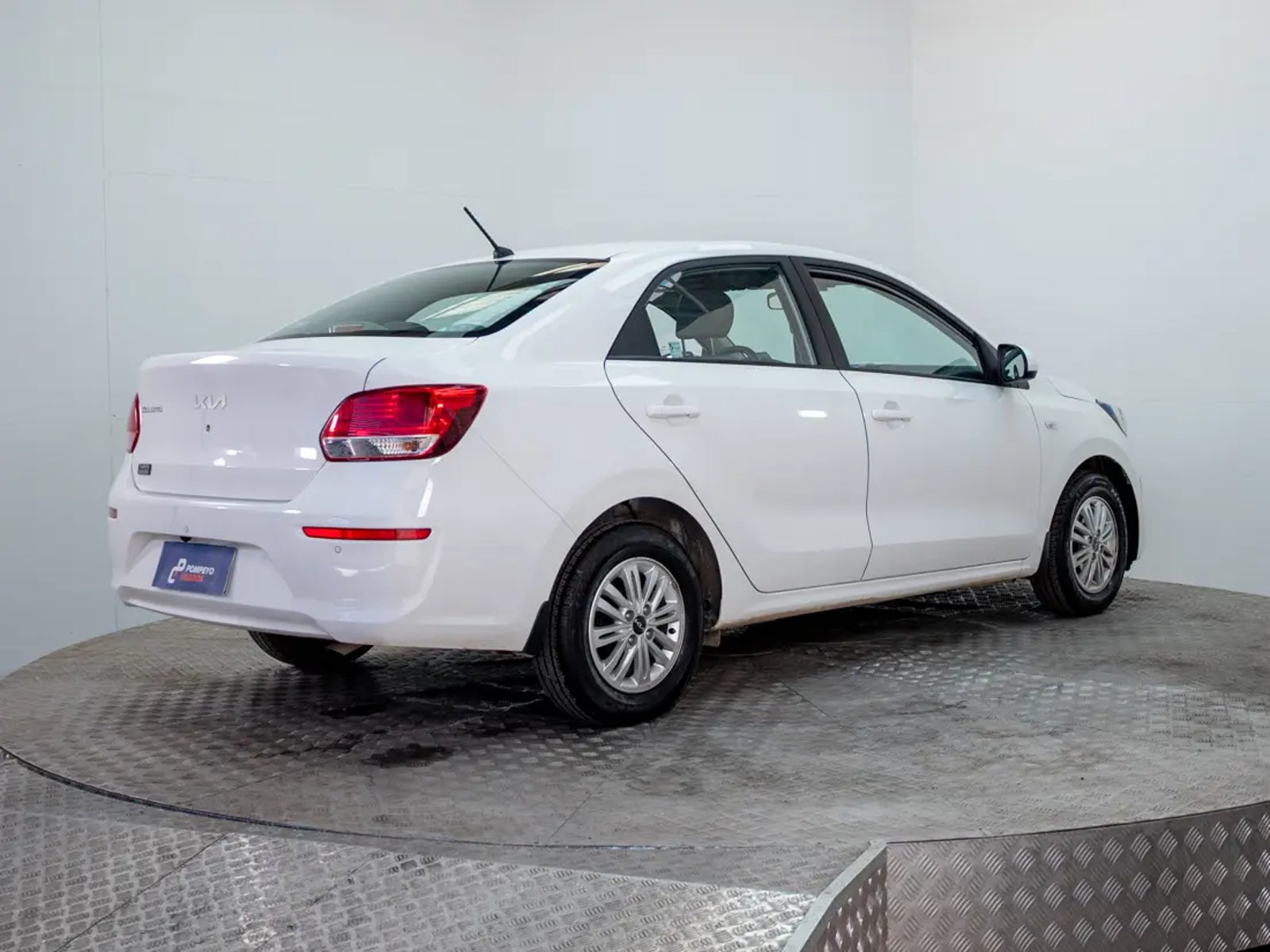 Kia SOLUTO 2026 - Imagen 7 de 20