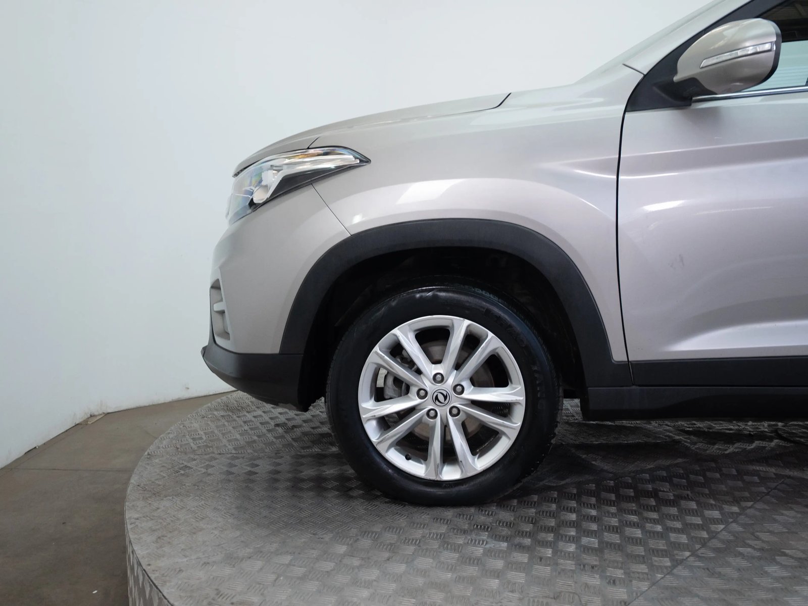 DFSK SUV 560 2023 - Foto 2 de 15