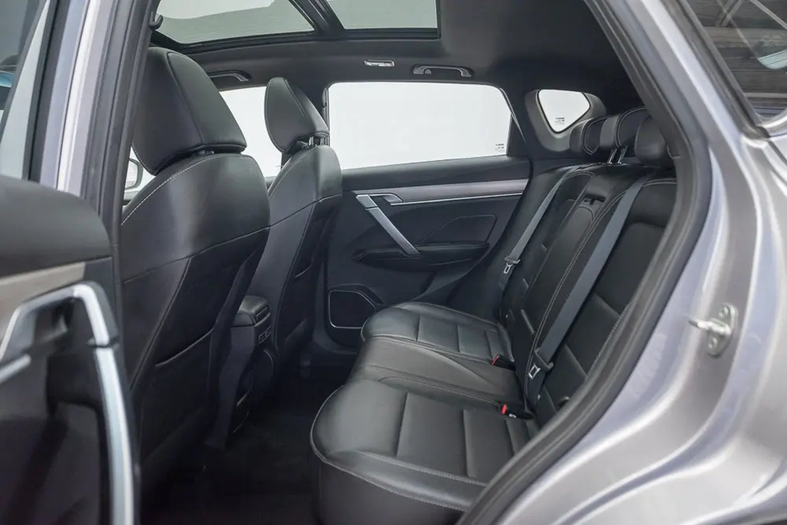 GEELY COOLRAY 2023 - Imagen 13 de 18