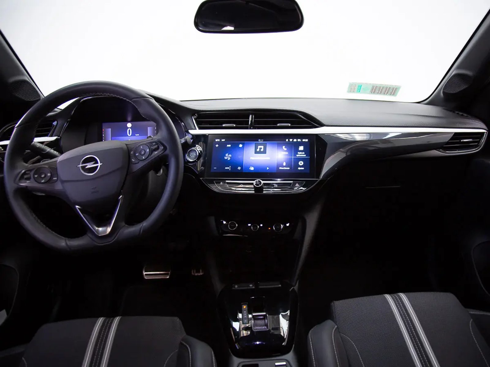 OPEL CORSA 2024 - Imagen 15 de 17