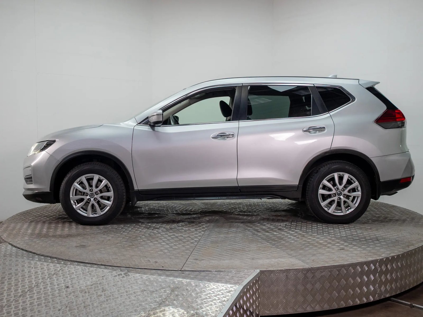 Nissan X-TRAIL 2021 - Foto 4 de 19