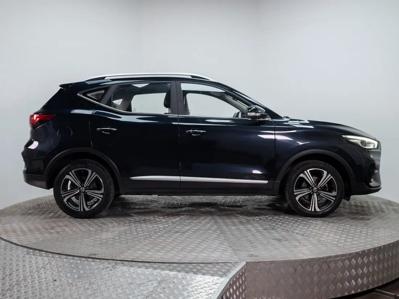 MG ZX 2022 - Imagen 3 de 8