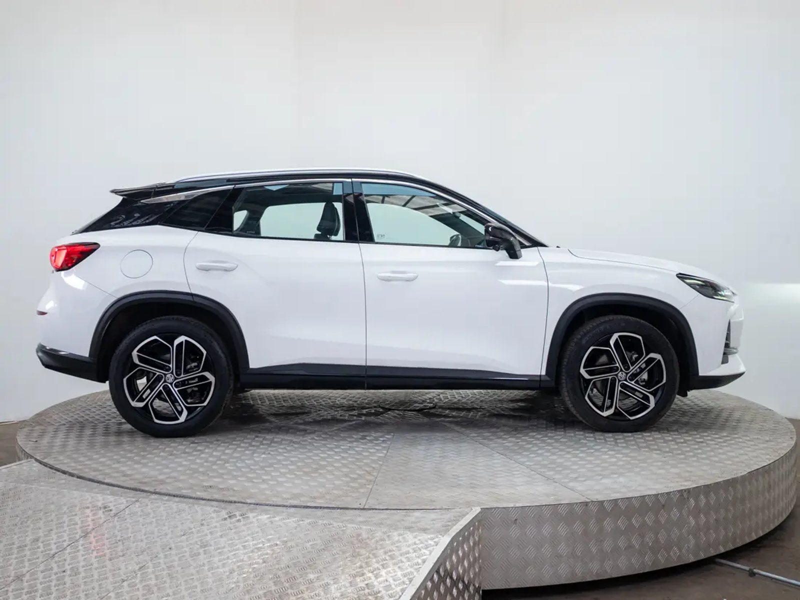 MG ONE 2023 - Imagen 8 de 20