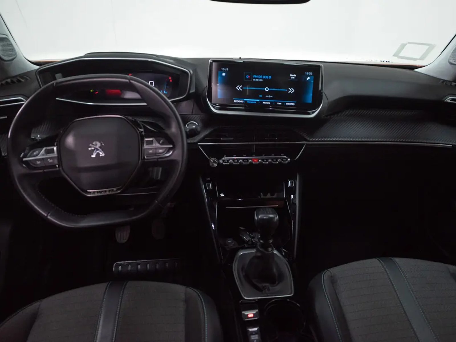Peugeot 2008 2023 - Imagen 15 de 19