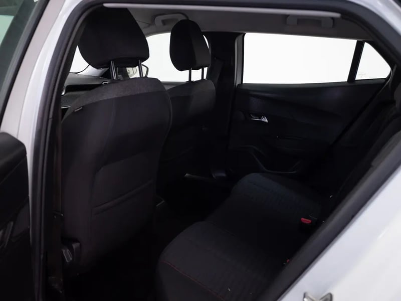 Peugeot 2008 2022 - Imagen 14 de 20