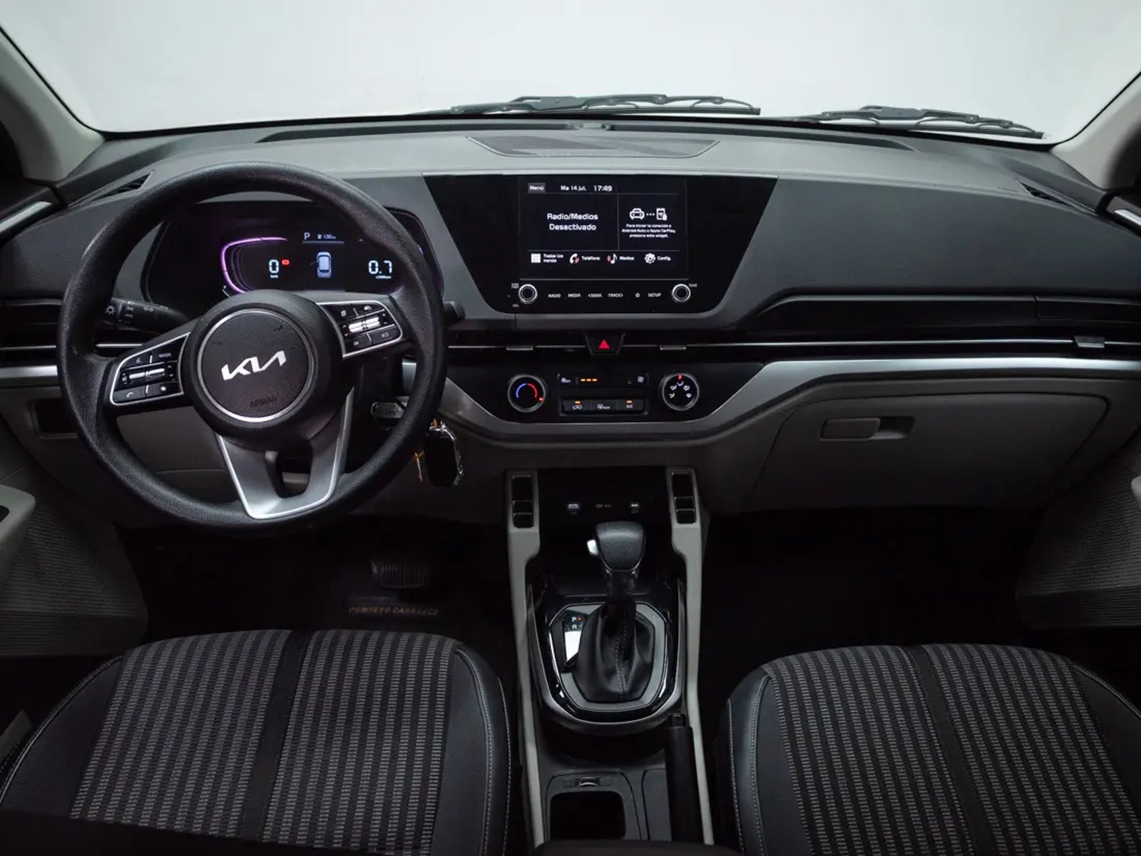 Kia CARENS 2024 - Imagen 16 de 20