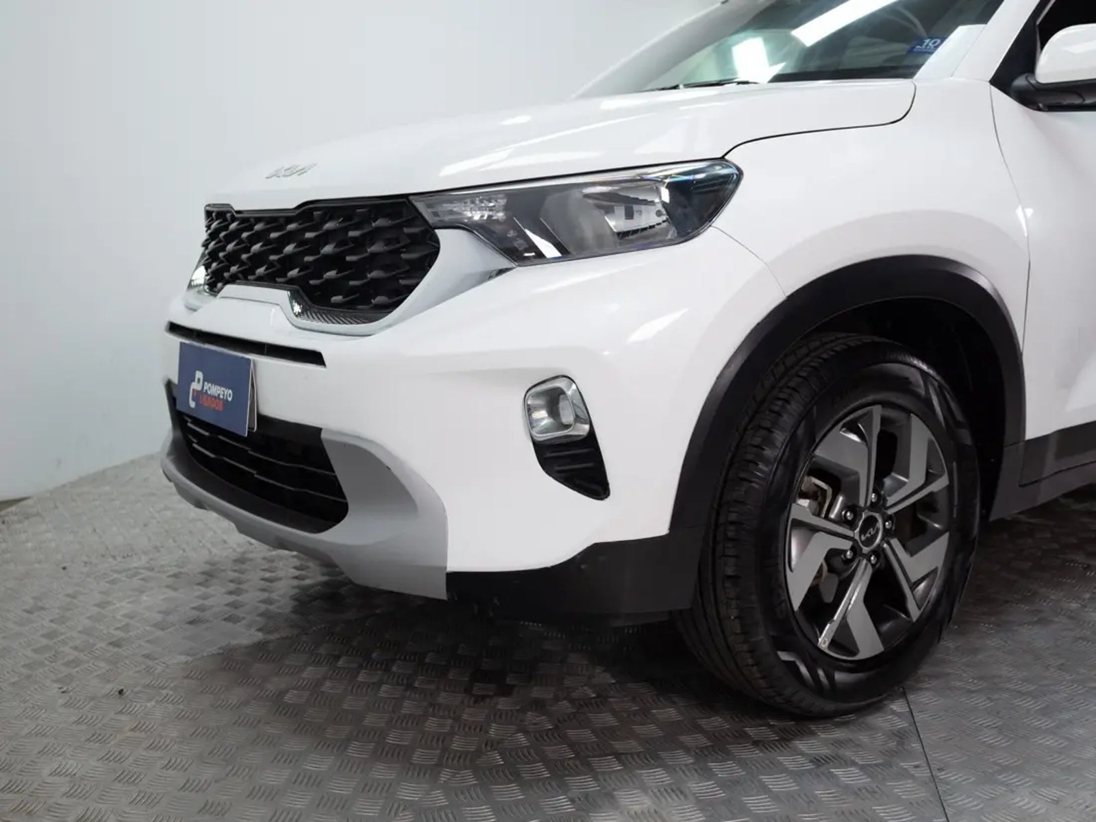 Kia SONET 2023 - Imagen 18 de 19