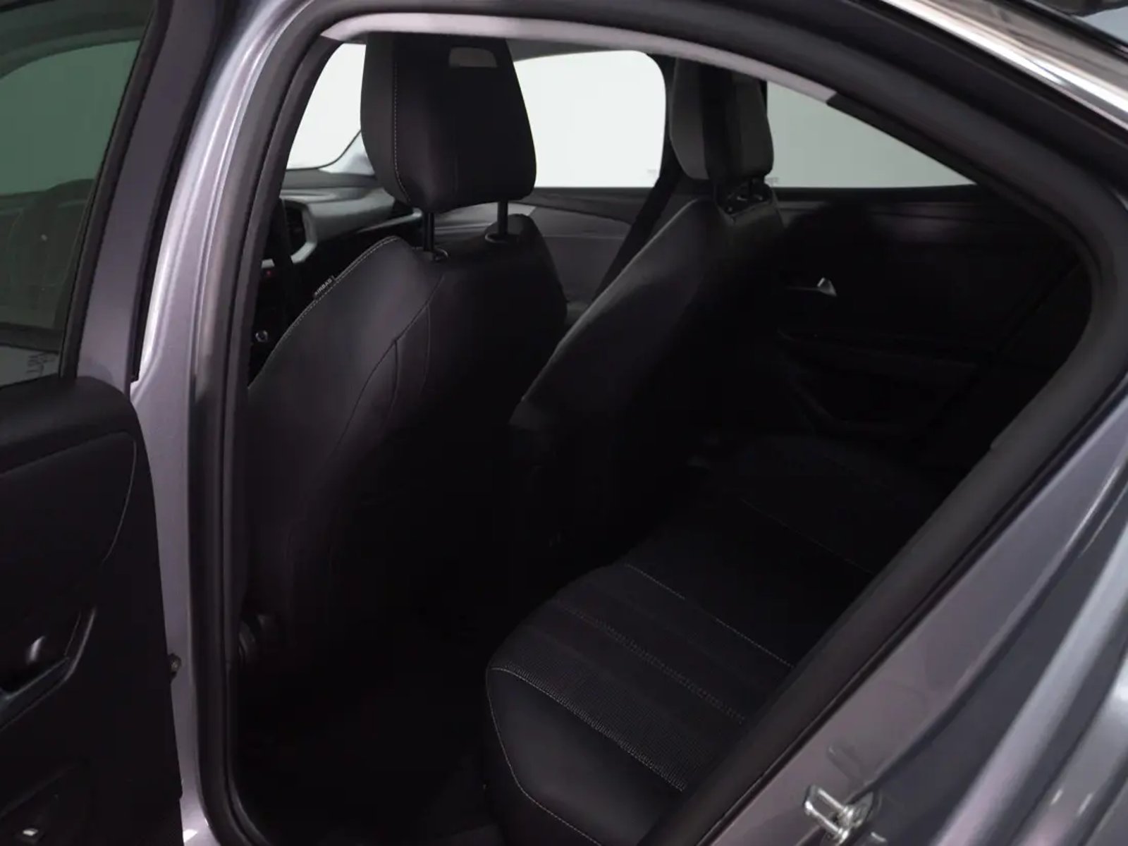 Opel MOKKA 2023 - Imagen 18 de 20